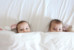 Faire-part de naissance Jumeaux the photo! paysage blanc Faire-part de naissance Jumeaux the photo! paysage blanc