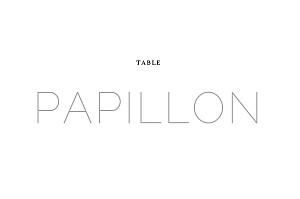 Marque-table mariage bleu love code noir Marque-table mariage bleu love code noir